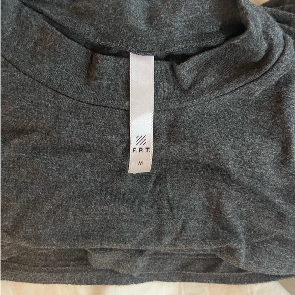 Grey Cutoff Mock Neck - Picture 4 of 5